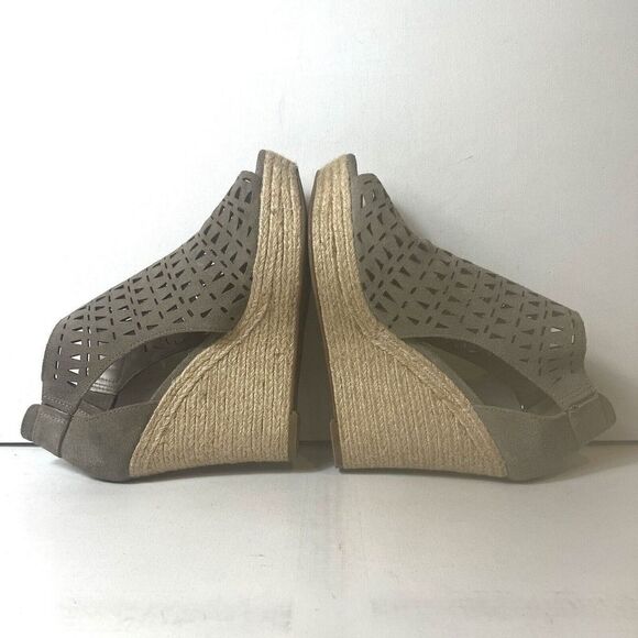 Marc Fisher Taupe Suede Ultra High Heels Wedge Cut Out Wrap Women's 9 M Peep Toe - Picture 4 of 10